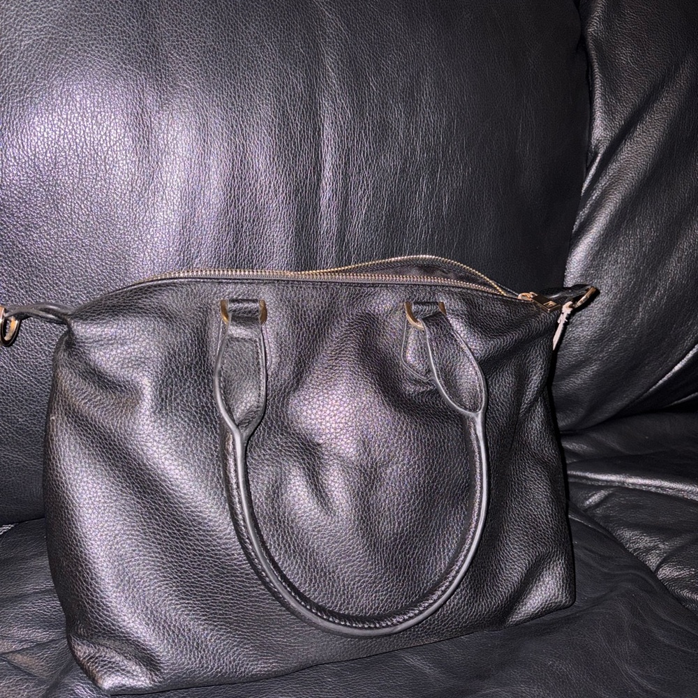BLACK WOMEN’S  PURSE